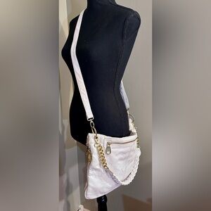 Steve Madden Vintage Expandable Hand,Shoulder& Crossbody Straps White Gold